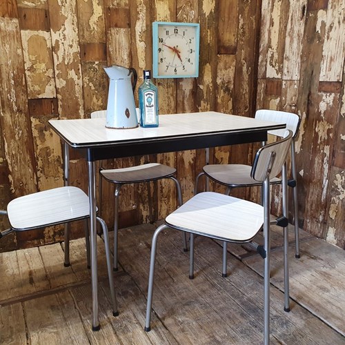 Formica Table And Chairs Set