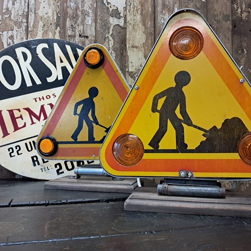 French Men At Work Signs