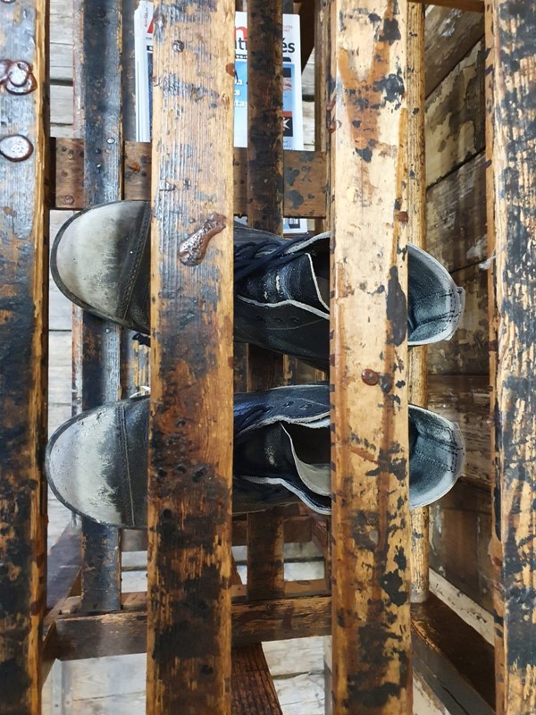 Vintage Shoemakers Rack-reginald-ballum--shoemakers-rack-2-main-637959112501468634.JPG