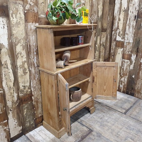 Small Scullery Dresser
