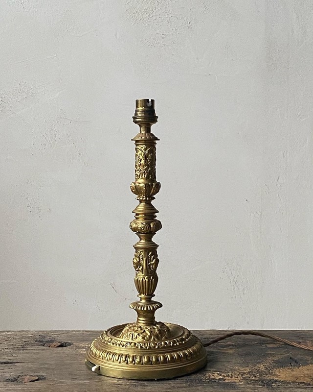 Antique Gilt Brass Table Lamp-repton-co-1-1-16-42-main-637830263403941056.jpeg