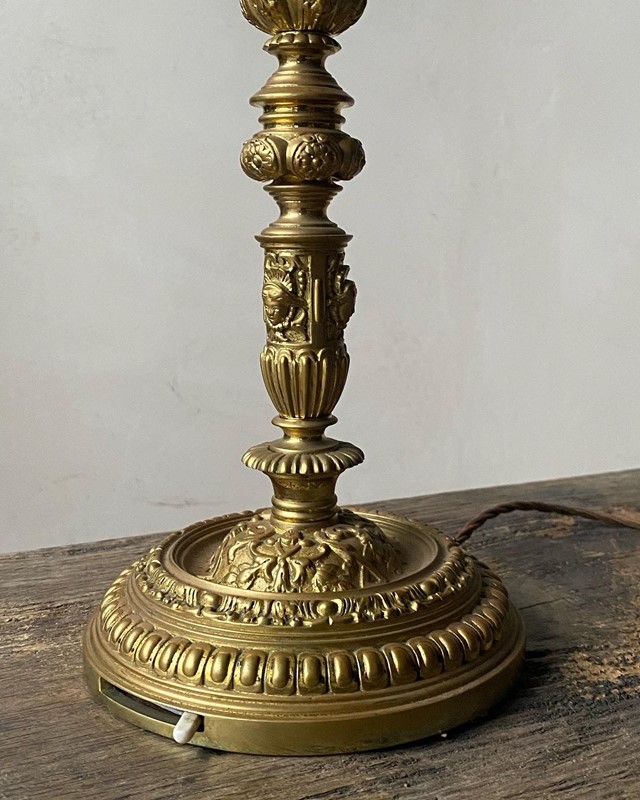 Antique Gilt Brass Table Lamp-repton-co-7-7-2-48-main-637830263565935578.jpeg