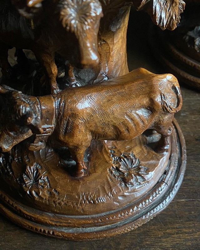 19thC Carved Swiss Brienzer ‘Black Forest’ Cows-repton-co-8-8-2-107-main-637859756692958811.jpeg
