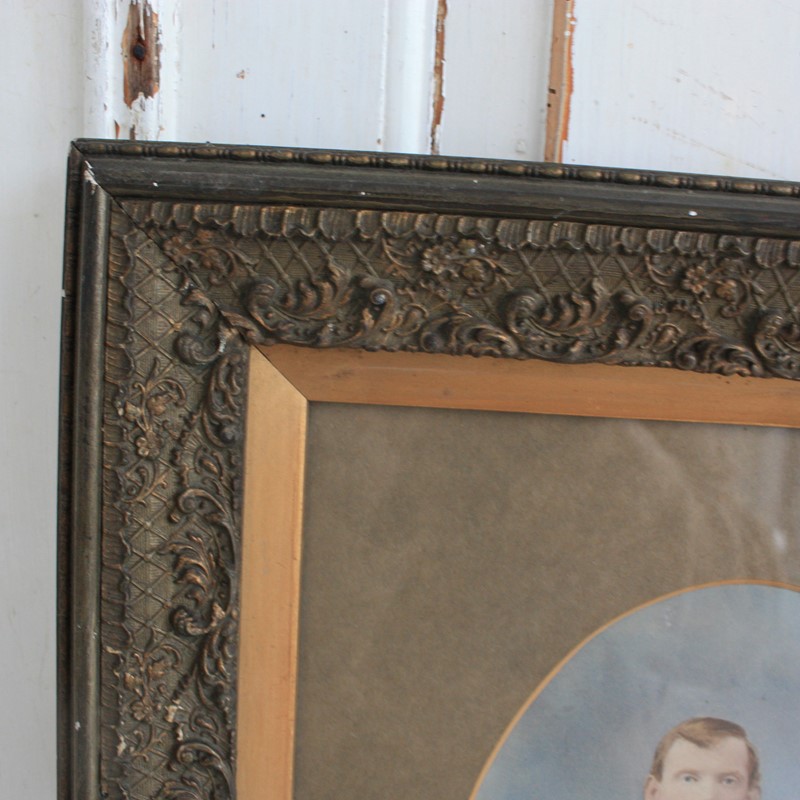 Large Wood And Plaster Photo Frame With Picture-restored-2-b-loved-img-7438-main-638065468312152775.JPG