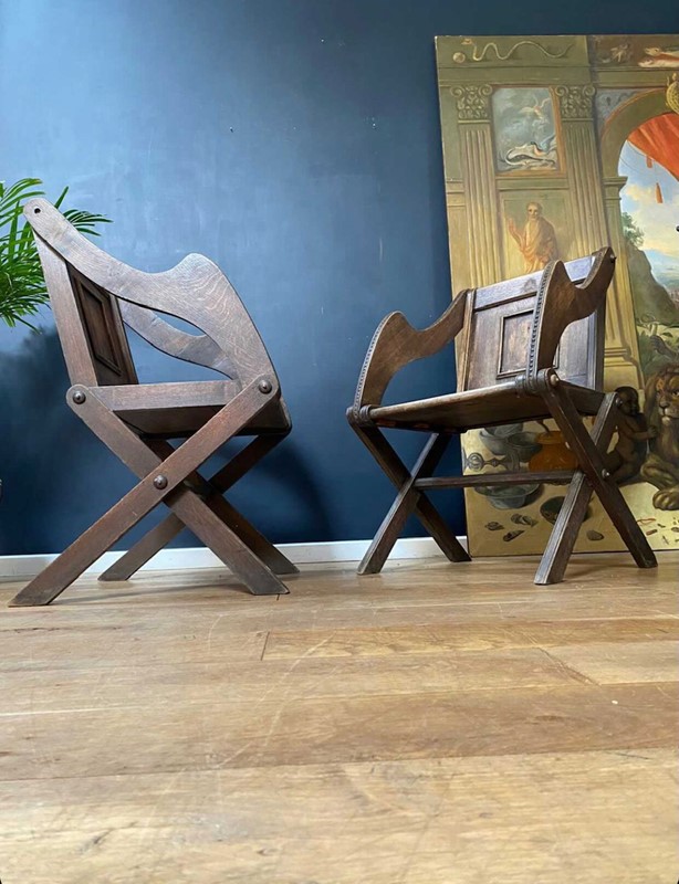 A well presented pair of Glastonbury armchairs-ridding-wynn-img-5658-main-637497572326240158.jpg