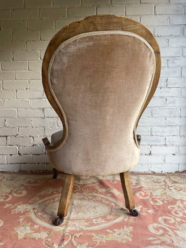 Victorian Button Back Nursing Chair-s-t-decorative-antiques-77e3aa03-f26b-4b12-b1f1-0dd59bb96021-main-637999884353083981.jpeg