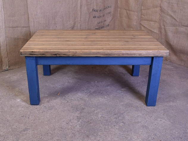 Painted Reclaimed Plank Coffee Table-saxongate-DSC_4010_main_636505643246303588.JPG