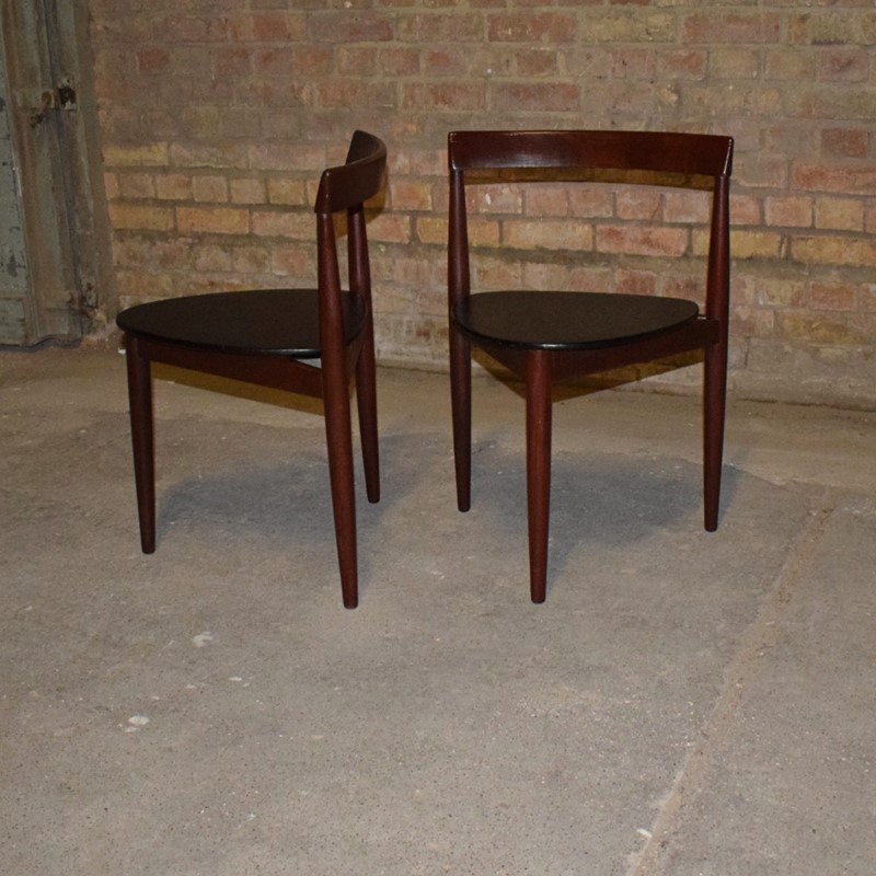 Frem Rojle Roundette Teak Dining Chairs-saxongate-dsc-6767-main-638066858827177632.JPG