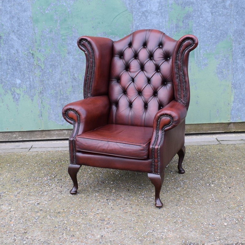Burgundy Leather Chesterfield Wing Back Chair-saxongate-dsc-6796-main-638071709848351451.JPG