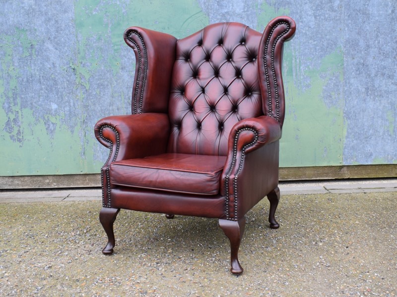 Burgundy Leather Chesterfield Wing Back Chair-saxongate-dsc-6800-main-638071713517715907.JPG