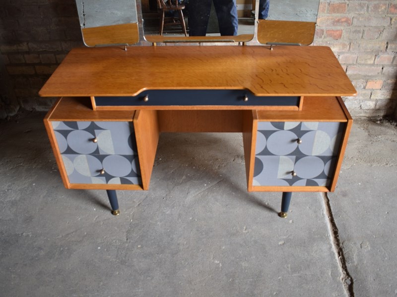 Vintage Up-Cycled G Plan Dressing Table - Desk -saxongate-dsc-7792-main-638270763445924834.JPG