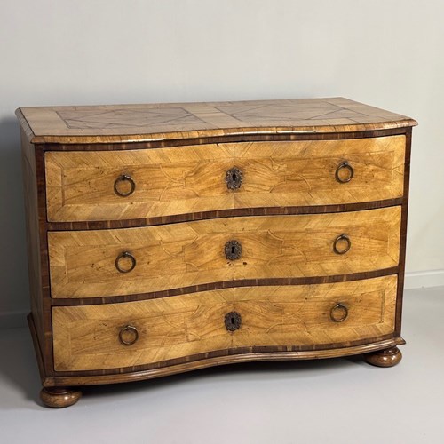18Th Century Continental Serpentine Walnut Chest Of Drawers