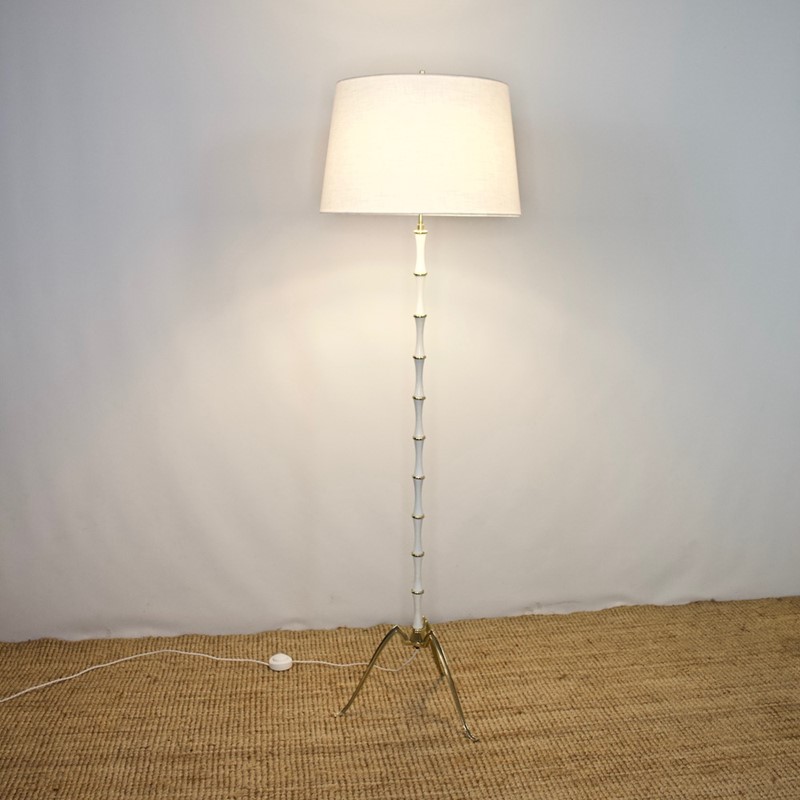  Vintage Floor Lamp -simon-frauke-img-9163-main-638048016818177139.jpg
