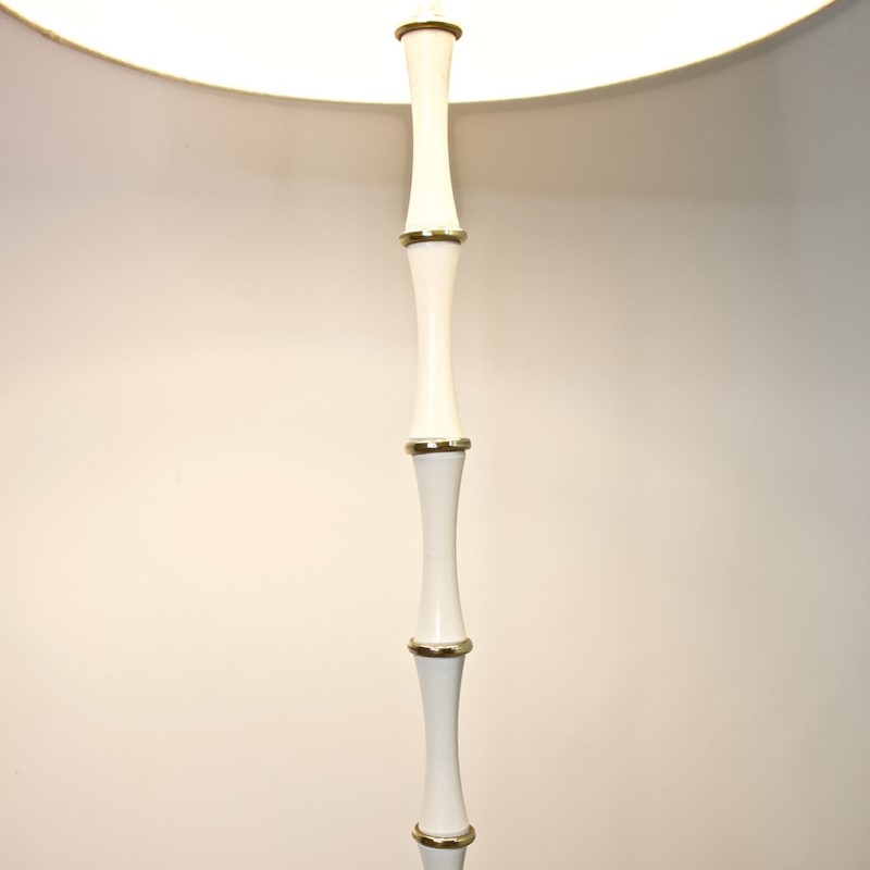 Vintage Floor Lamp -simon-frauke-img-9168-main-638048016822239978.jpg