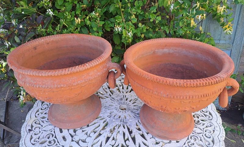 A Pair Of Elegant Handmade Terracotta Jardiniere Planters-simply-france-20230616-091645-main-638308933470264904.jpg