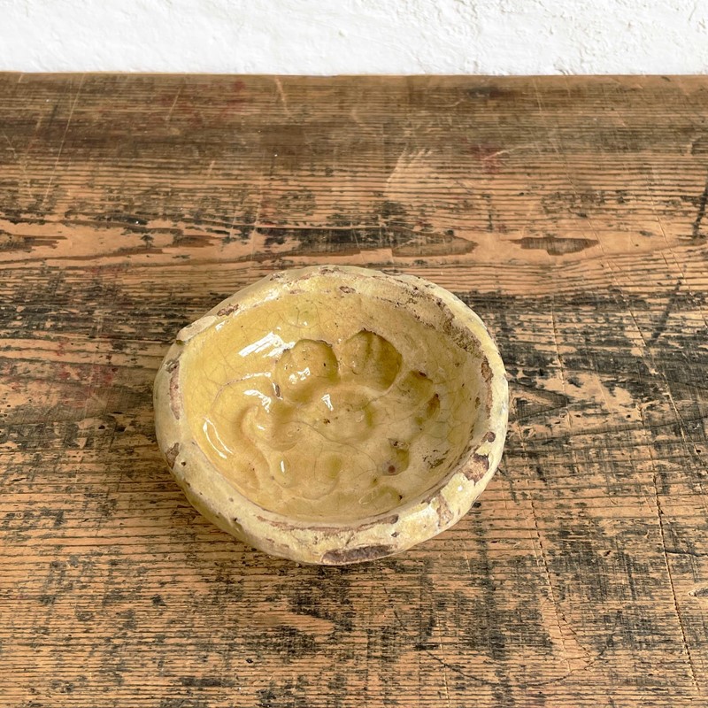 Antique Italian Quince Jelly Mould-soap-and-salvation-antique-italian-jelly-mould-8-main-638049871662293078.jpg