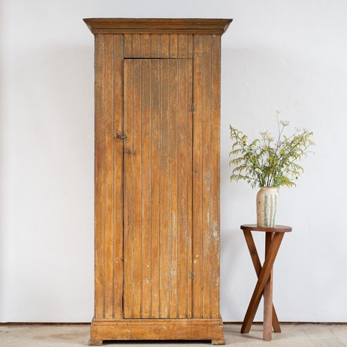 19Th-Century Butt And Bead Swedish Farmhouse Cupboard