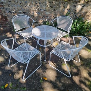 Mid-Century Iron & Mesh 4 Chairs An...