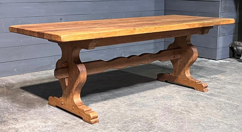 French Oak Refectory Farmhouse Dining Table -sussex-antiques-and-interiors-0f4216c9-f764-4859-af91-7b9711ede136-main-637980802064889360.jpeg