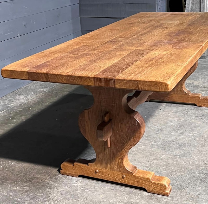 French Oak Refectory Farmhouse Dining Table -sussex-antiques-and-interiors-1ea690e7-32a4-467c-873b-5cb93dd95de9-main-637980802055045995.jpeg