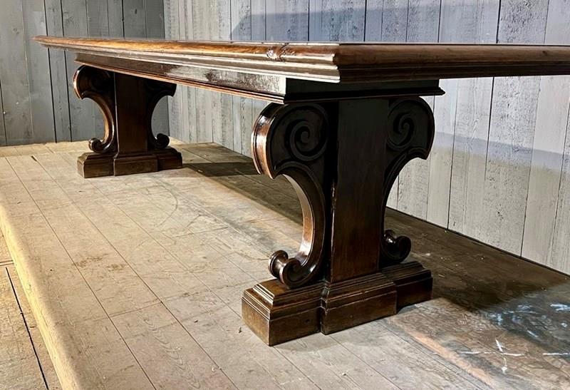 Magnificent Huge Walnut Dining Table-sussex-antiques-and-interiors-25668684-c53b-41f6-b92d-5c9325bf27ea-main-638374098009771162.jpeg