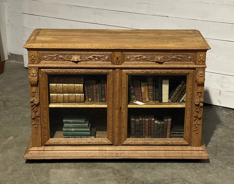 French Carved Bleached Oak Bookcase -sussex-antiques-and-interiors-2836d157-f2f4-4b16-bdbc-b92f5f8884ea-main-637738919005149023.jpeg