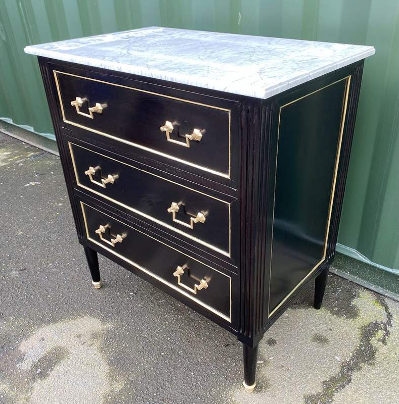 French Louis XVI Ebonised Commode Chest Of Drawers -sussex-antiques-and-interiors-2e5ca619-64ef-416d-abc6-d734b14e666b-main-638146040943379144.jpeg