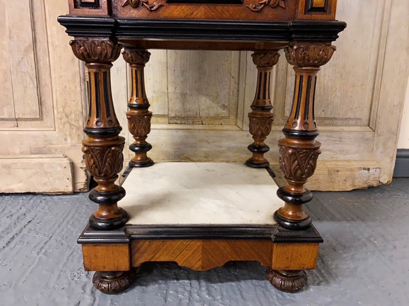 Finest Pair Burr Walnut Bedside Cabinets-sussex-antiques-and-interiors-822c44cd-ed7b-4d6e-a893-d4130ff198bd-main-637719843641912600.jpeg