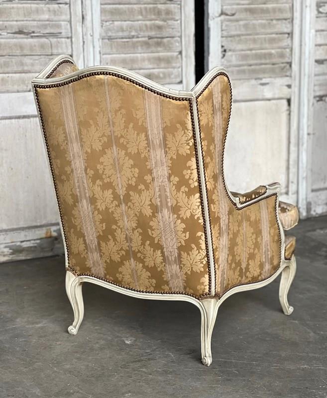 Comfortable French Wing Bergere Arm Chair -sussex-antiques-and-interiors-9df79b88-443d-42c3-8d9b-96238213d33c-main-638133891505677192.jpeg