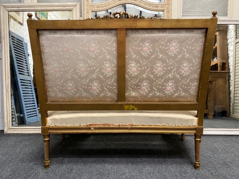 French Gilt Wood Settee / Couch-sussex-antiques-and-interiors-b6012eab-3ef3-48d2-b453-41b95d0ea4b5-main-637475571242444489.jpeg
