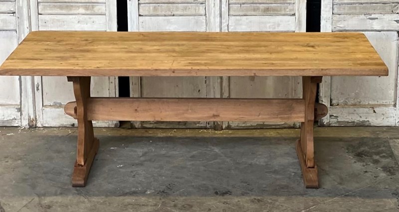 Quality French Deep Oak Farmhouse Dining Table -sussex-antiques-and-interiors-bbdafb5d-c2f8-4f99-ad8c-a22ca275e7f4-main-638150952576220273.jpeg