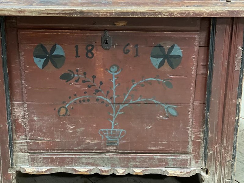 Early Swedish Folk Art Chest-sussex-antiques-and-interiors-c04ddad6-c63f-4ce4-ad61-957911a55d22-main-637577262083299956.jpeg