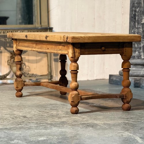 Characterful Oak Farmhouse Kitchen Dining Table 