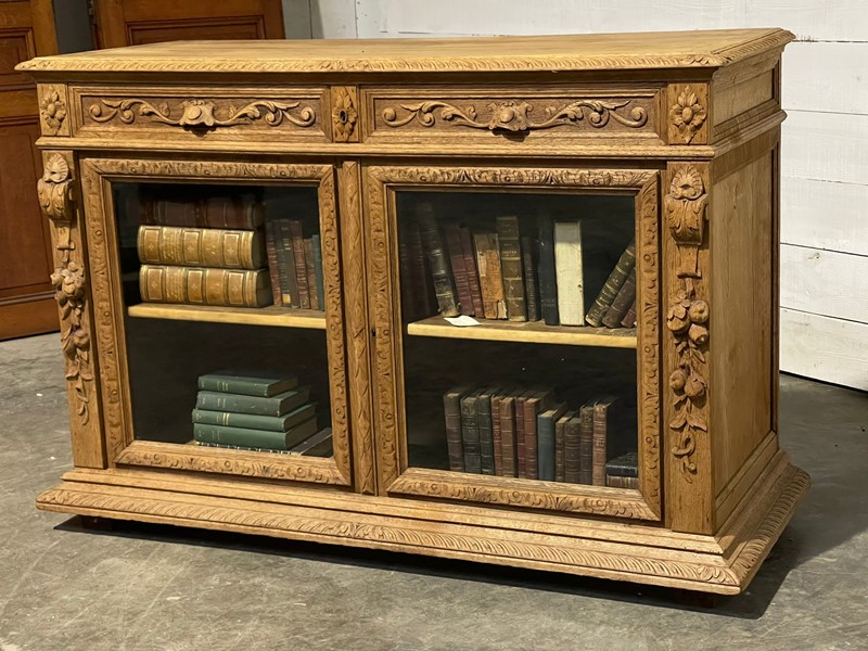 French Carved Bleached Oak Bookcase -sussex-antiques-and-interiors-cd3ebe78-6336-40ba-bd56-5d3a4cd3ec04-main-637738918991241951.jpeg