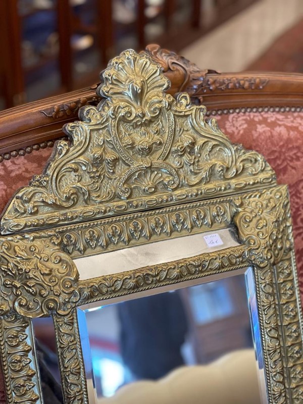 French Brass Cushion Mirror -sussex-antiques-and-interiors-ec3c4d2b-14e9-4e22-b4bb-f803b485eb28-main-637487297387791395.jpeg