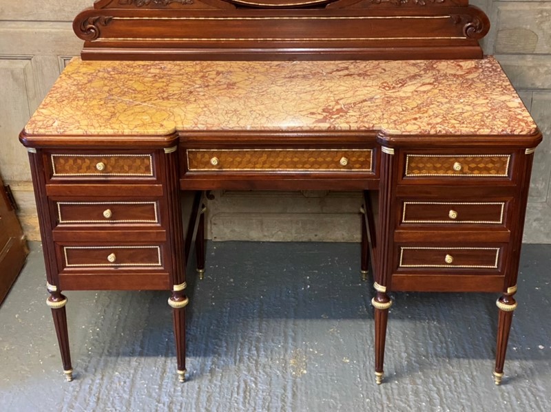 Exhibition Quality French Dressing Table -sussex-antiques-and-interiors-edf20c2b-9f72-4b28-8d14-5ef636fd822d-main-638071424251754476.jpeg