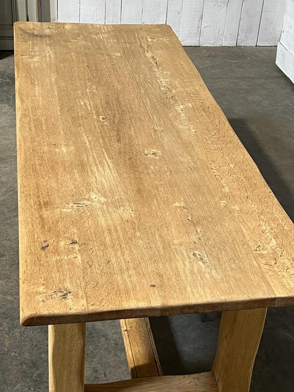 French Square Leg Oak Farmhouse Dining Table -sussex-antiques-and-interiors-eee6421c-0db2-458d-9301-d601f87dd7ae-main-637914185265628785.jpeg
