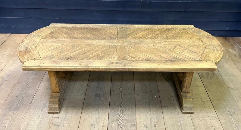 French Parquetry Top Oak Farmhouse Dining Table -sussex-antiques-and-interiors-fa66a9ee-89f1-4342-9eda-e7488380dbb9-main-638092153479156958.jpeg