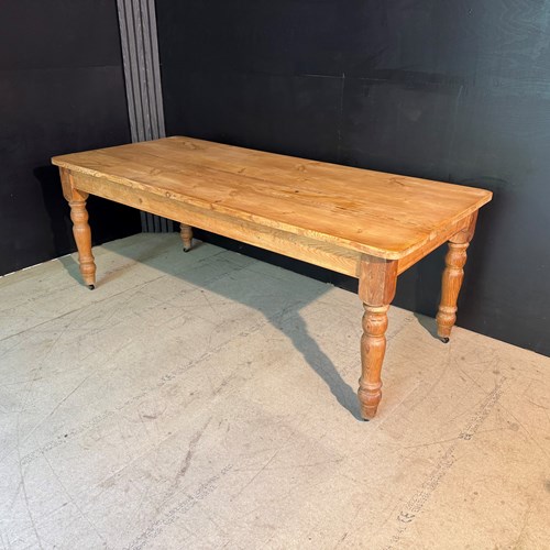 Pine Farmhouse Dining Table 