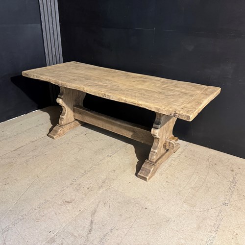 Quality Oak Farmhouse Dining Table 