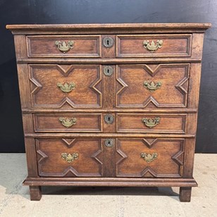 18Th Century Oak Chest Of Drawers