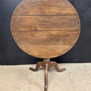 Georgian Oak Tilt Top Table