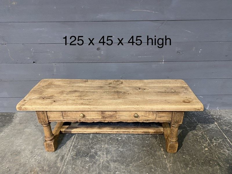 French Bleached Oak Farmhouse Coffee Table -sussex-antiques-and-interiors-img-8442-main-638325501603215939.jpeg
