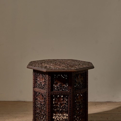 Large 19Th Century Anglo Indian Padauk Side Table - Leaf Design