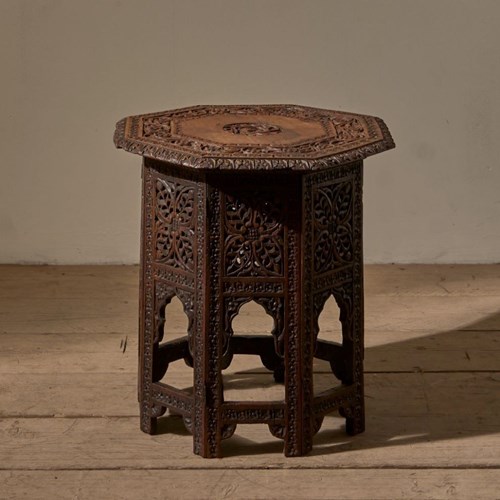 19Th Century Padauk Anglo Indian Side Table - Dragon