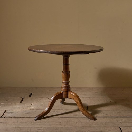 18Th Century Oak Tilt Top Table