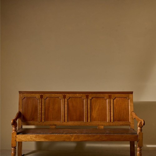 Georgian Oak Hall Bench With Tulip Decoration