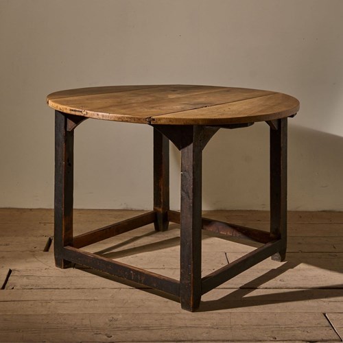 19Th Century Spanish Walnut Circular Centre Table