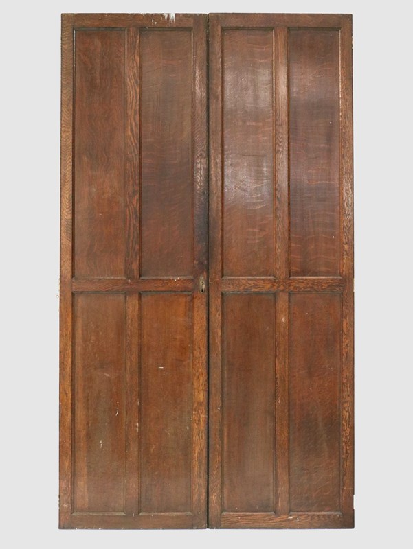 A Large Pair Of Original Solid Oak Panelled Doors-taylor-s-classics-01137-tab-1-main-638139572877322164.jpg