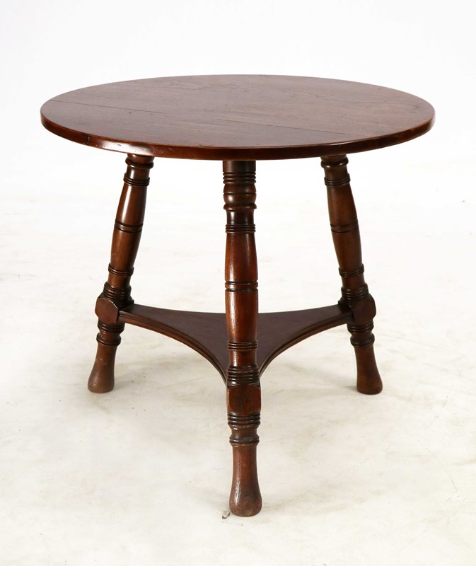 A Fantastic Quality Side Table Made By Holland & Sons-taylor-s-classics-12136-tab-1-main-638259611127553832.jpg